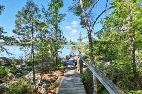 21 Delisle Lane Rome ME 04963