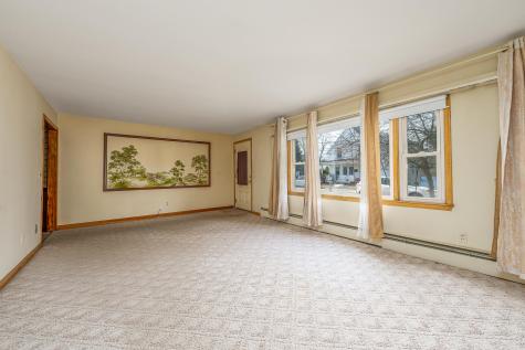 24 Highland Avenue Lewiston ME 04240