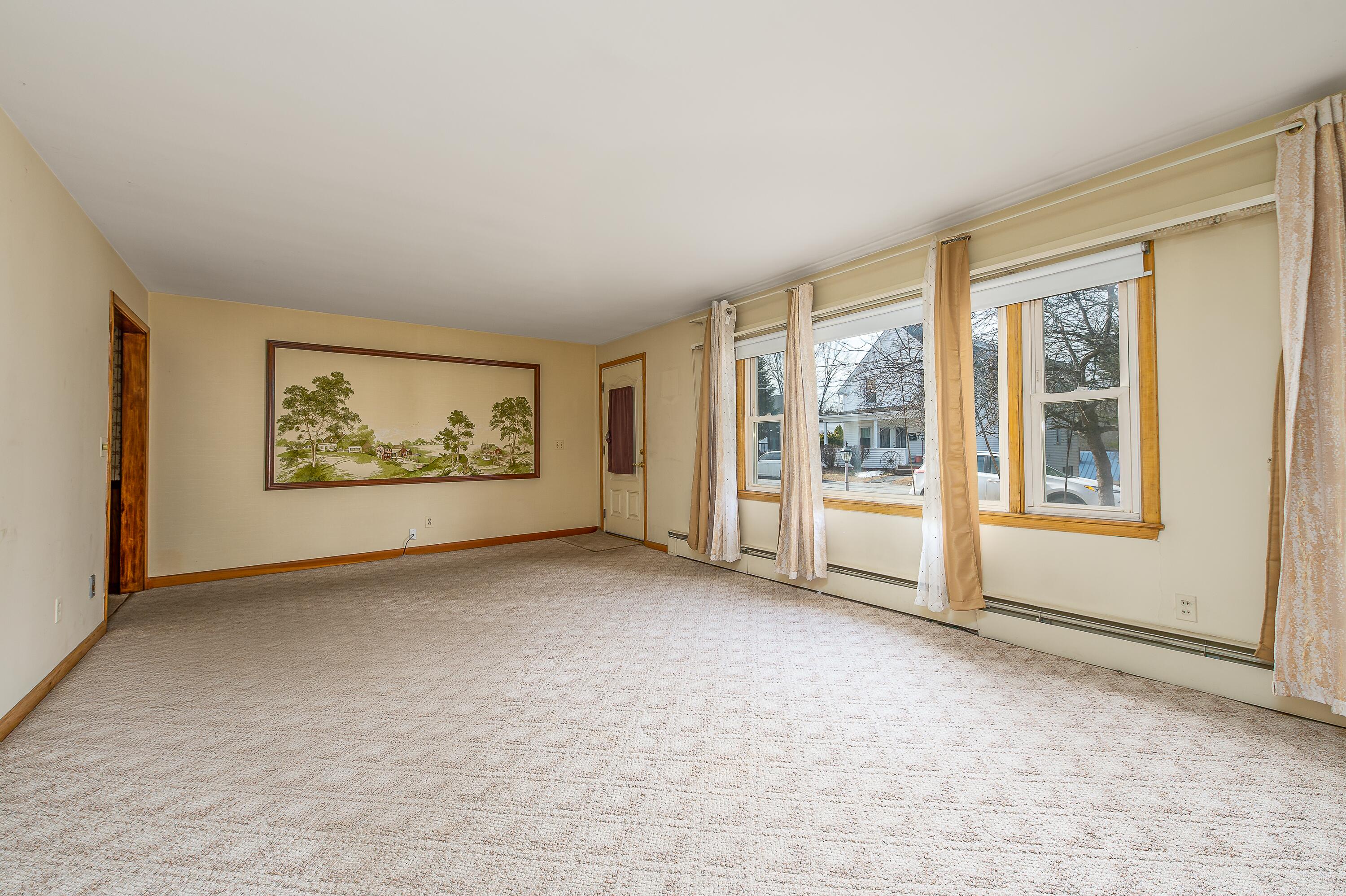 24 Highland Avenue Lewiston ME 04240
