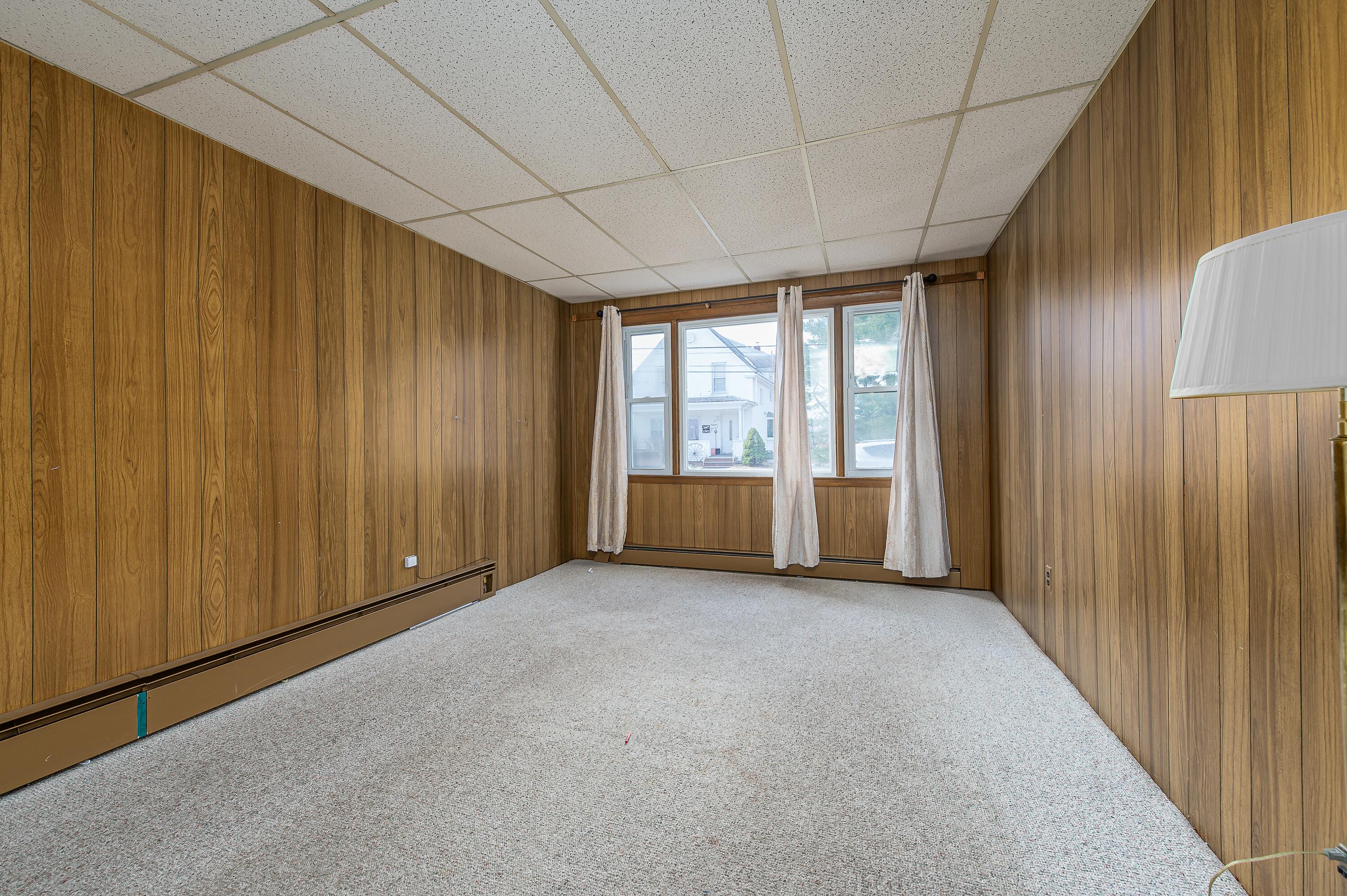 24 Highland Avenue Lewiston ME 04240