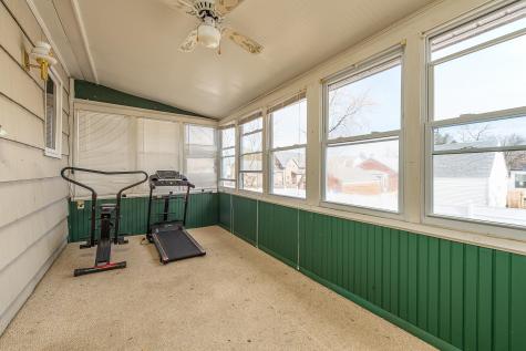 24 Highland Avenue Lewiston ME 04240