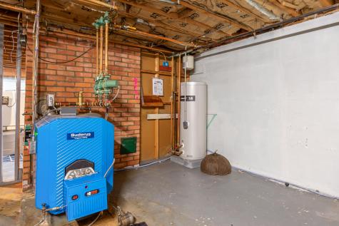 24 Highland Avenue Lewiston ME 04240