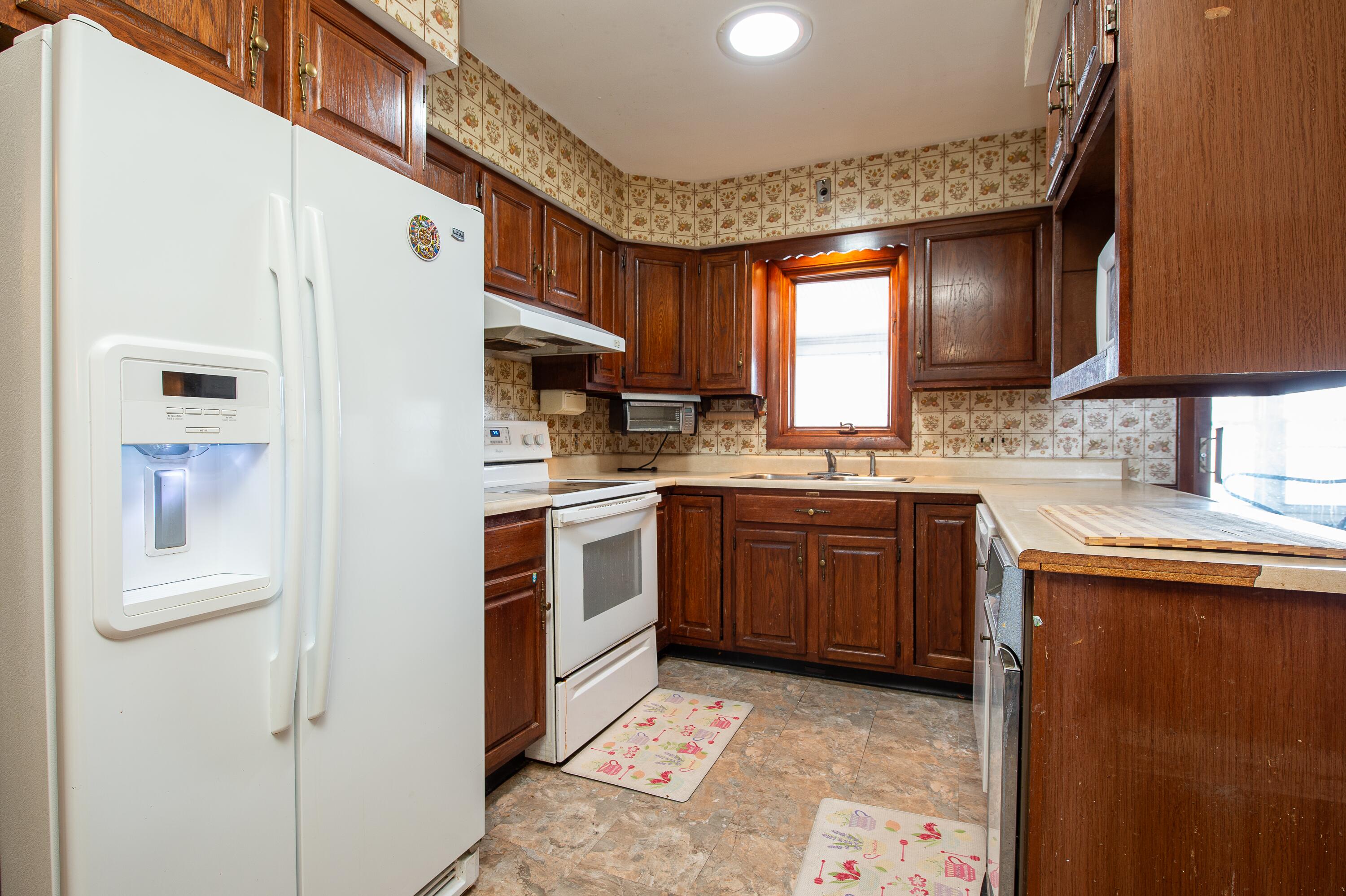 24 Highland Avenue Lewiston ME 04240