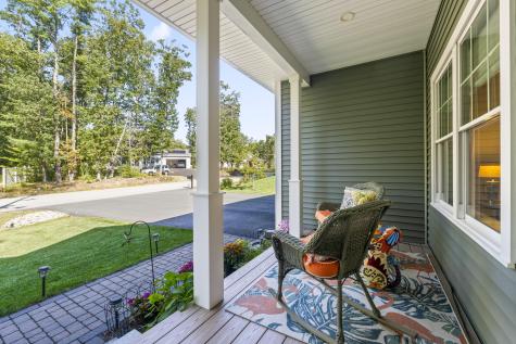 55 Somerset Place Topsham ME 04086