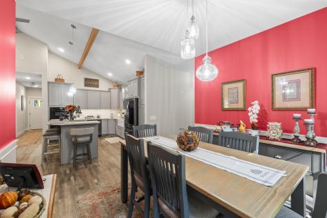 55 Somerset Place Topsham ME 04086