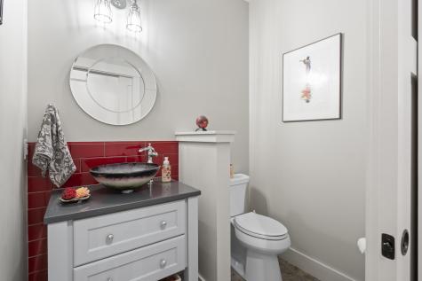 55 Somerset Place Topsham ME 04086