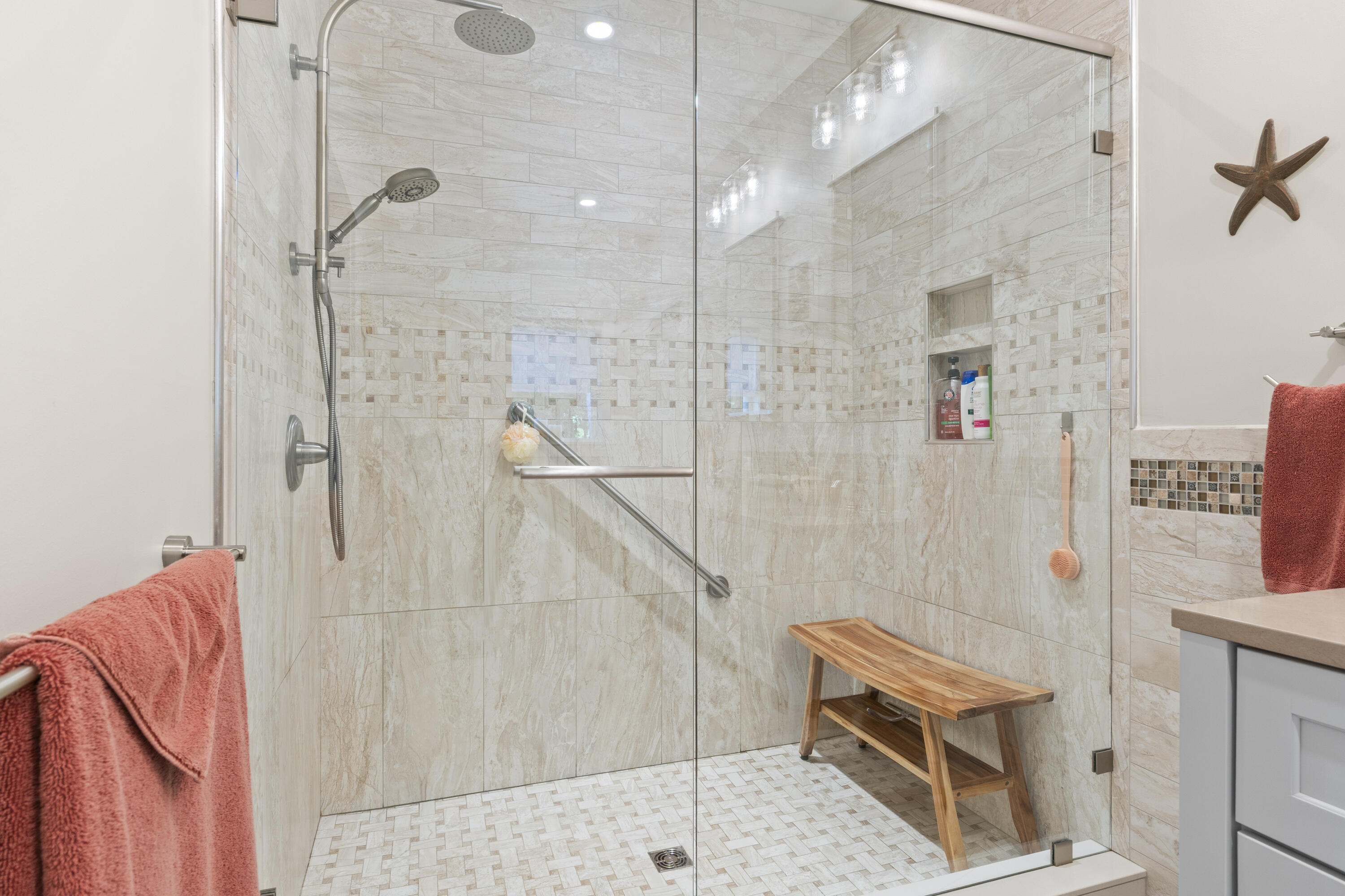 55 Somerset Place Topsham ME 04086