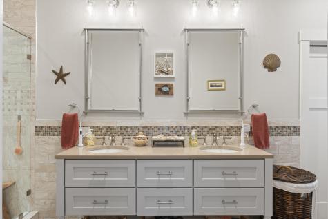 55 Somerset Place Topsham ME 04086