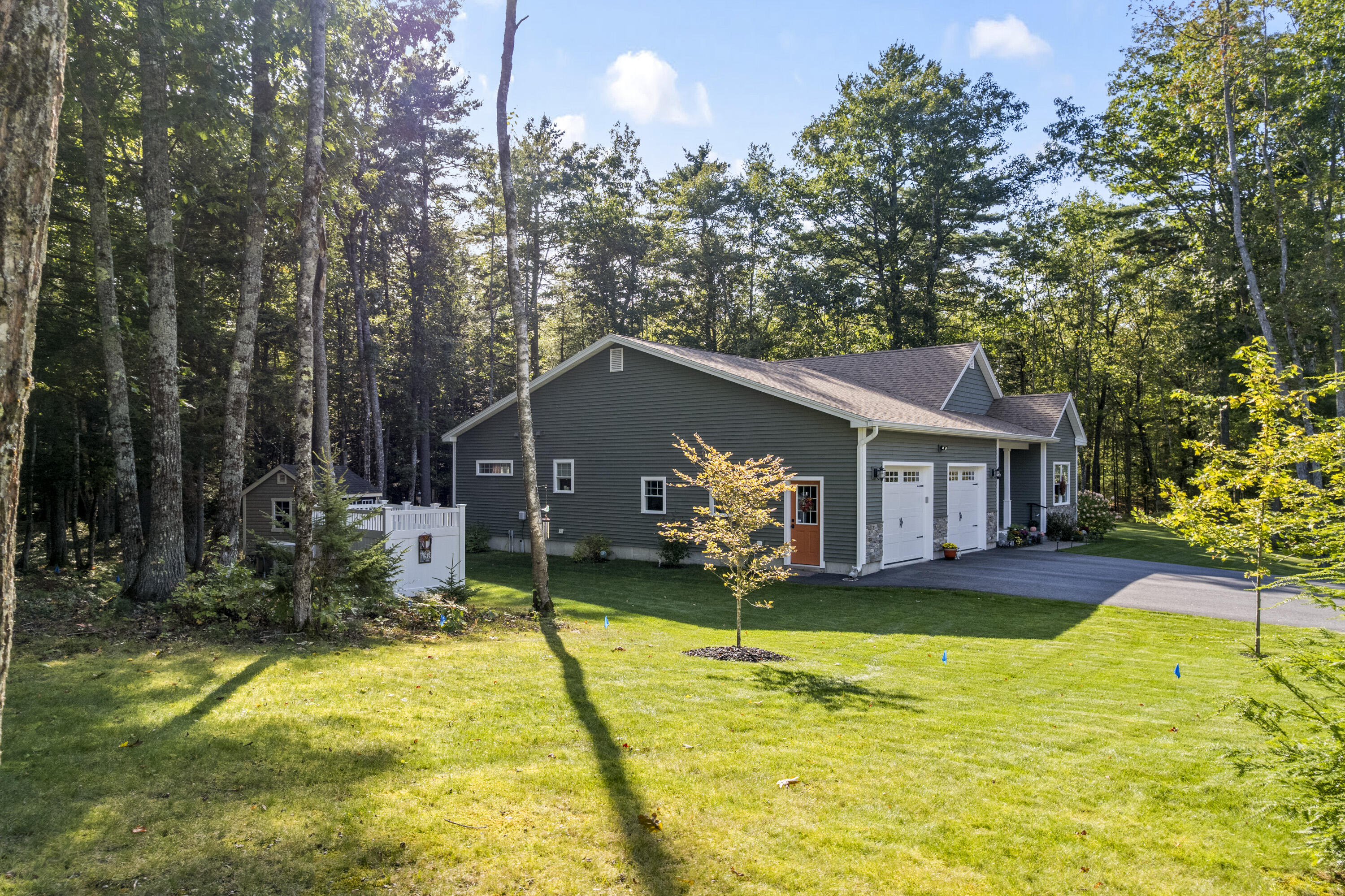 55 Somerset Place Topsham ME 04086