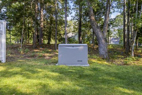 55 Somerset Place Topsham ME 04086