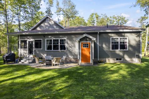55 Somerset Place Topsham ME 04086