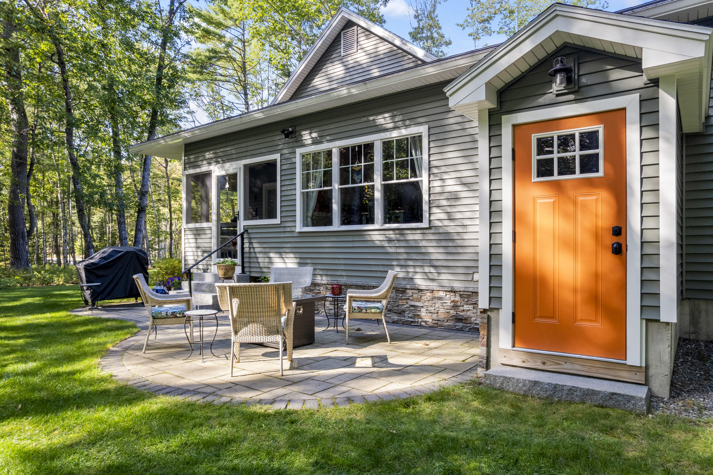 55 Somerset Place Topsham ME 04086