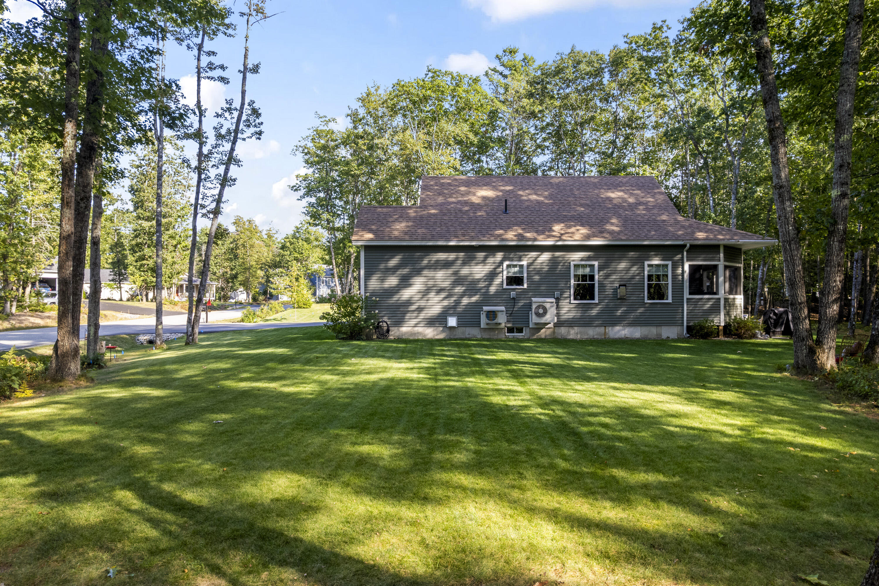 55 Somerset Place Topsham ME 04086