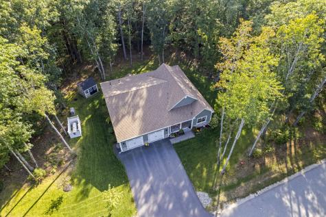 55 Somerset Place Topsham ME 04086