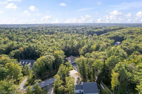 55 Somerset Place Topsham ME 04086