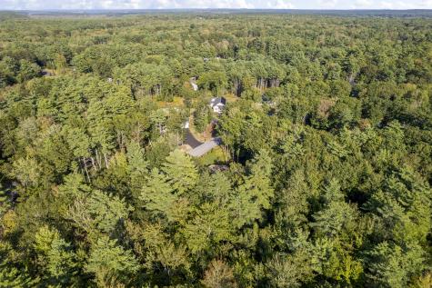 55 Somerset Place Topsham ME 04086