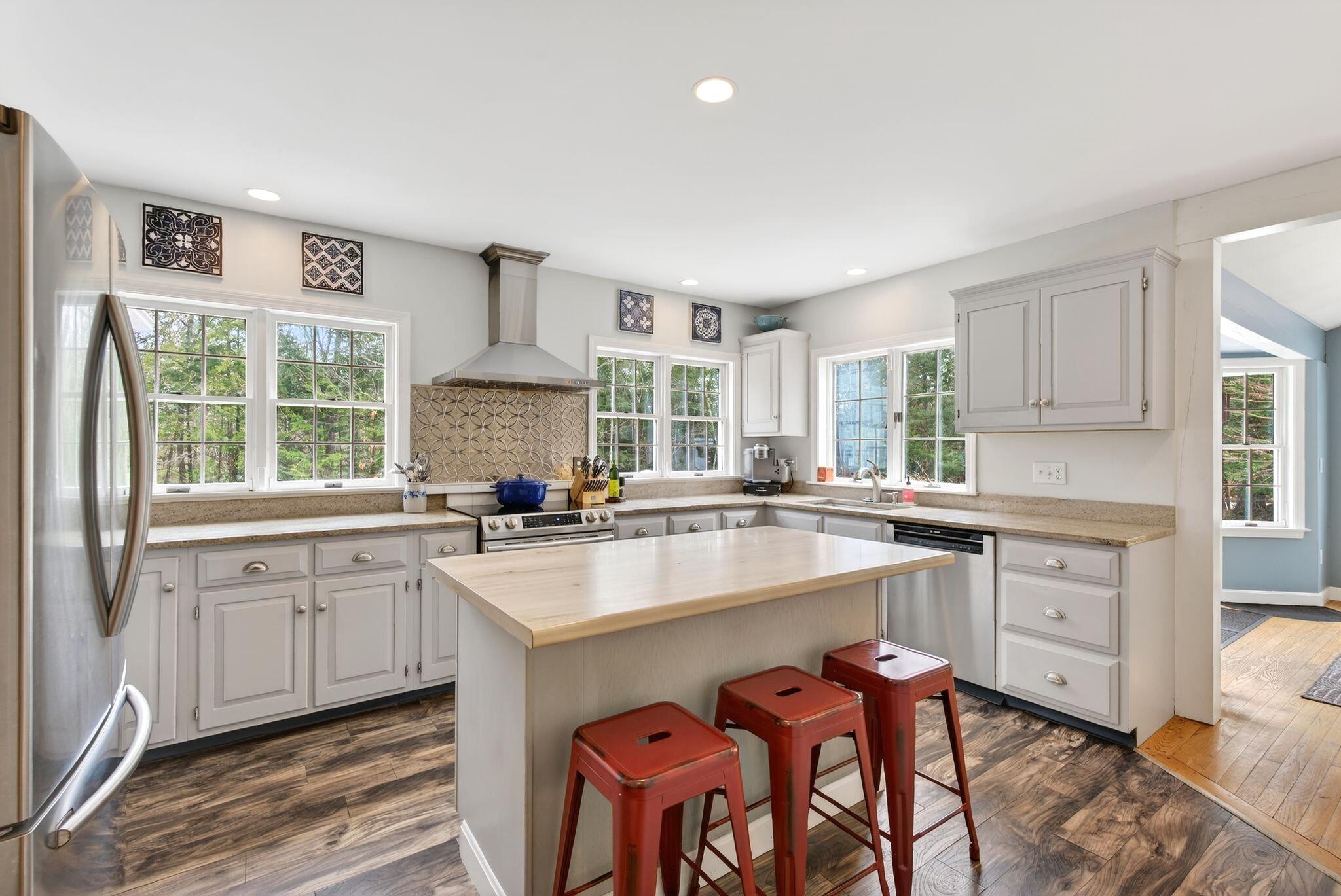 69 Hardy Road Falmouth ME 04105