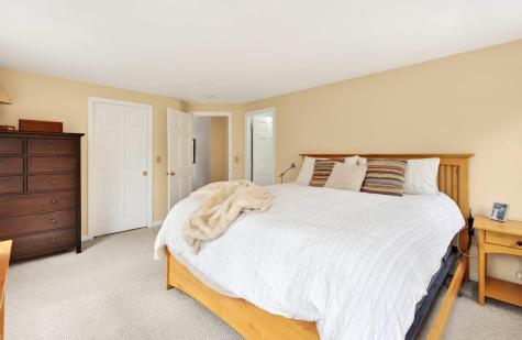 69 Hardy Road Falmouth ME 04105