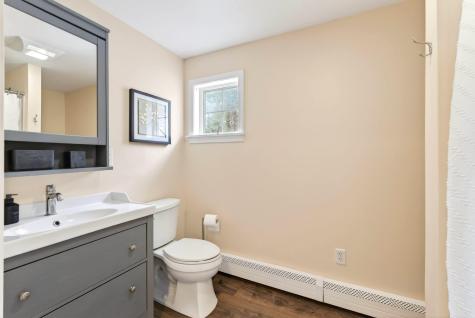 69 Hardy Road Falmouth ME 04105