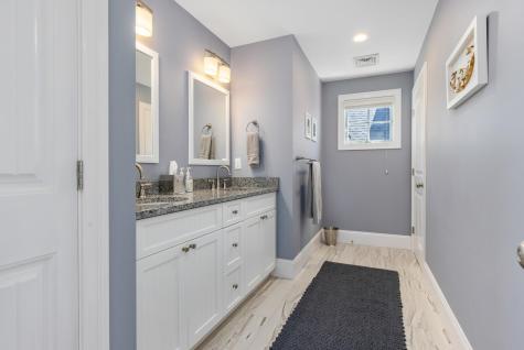27 Nubble Road York ME 03909