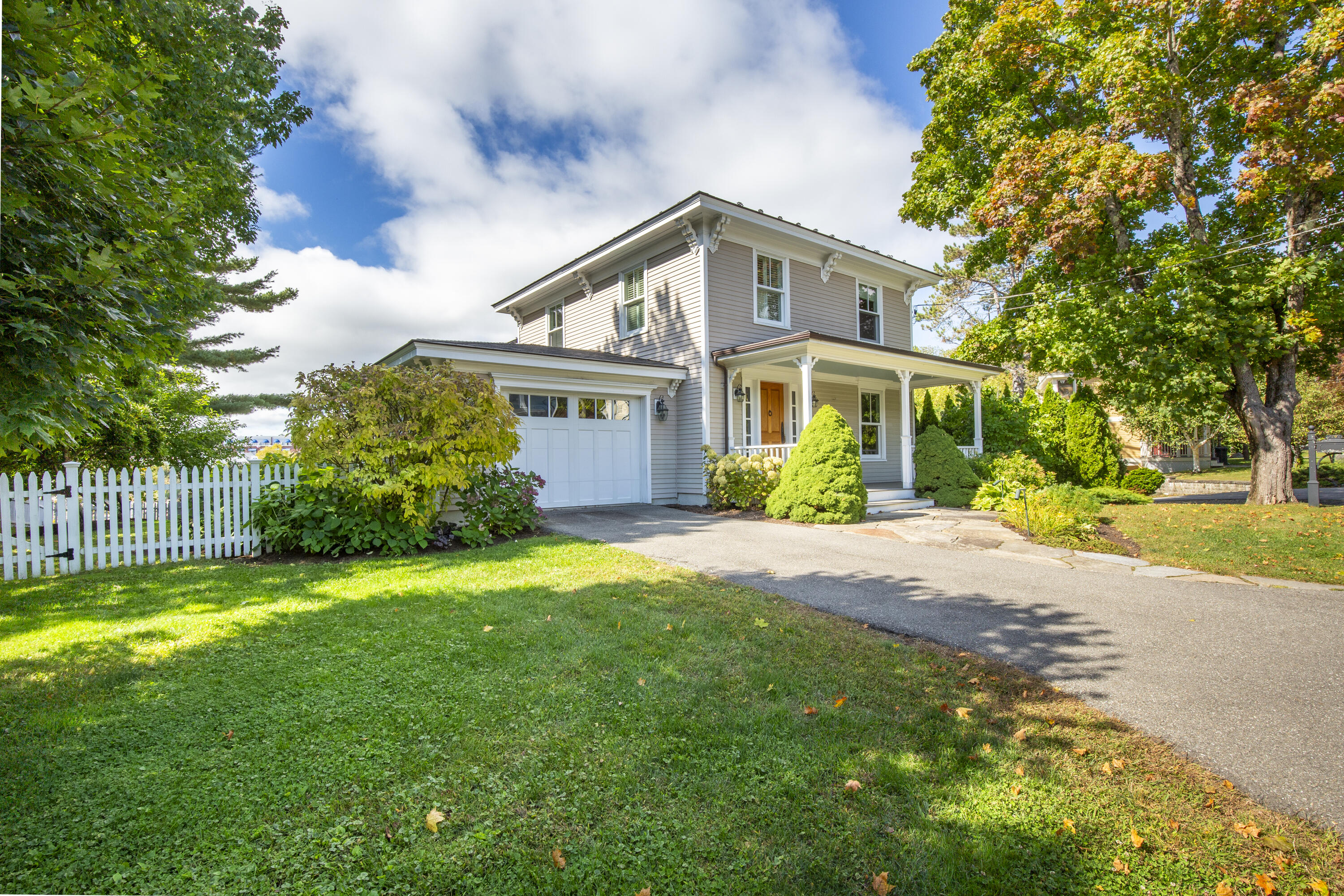 19 Sea Street Camden ME 04843