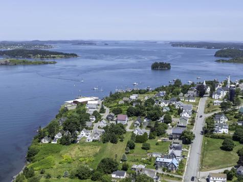 16 Monument Street Lubec ME 04652