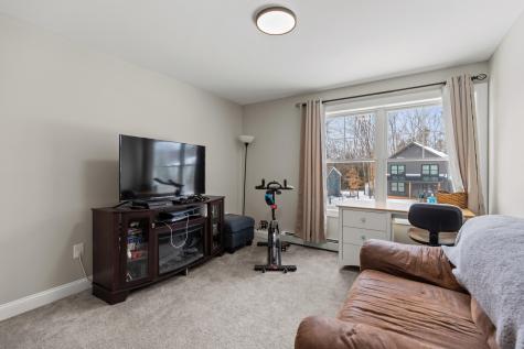 10 Gunpowder Mill Road Windham ME 04062