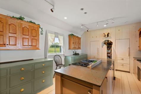 118 Wescott Battery Castine ME 04421