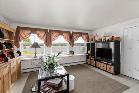 118 Wescott Battery Castine ME 04421