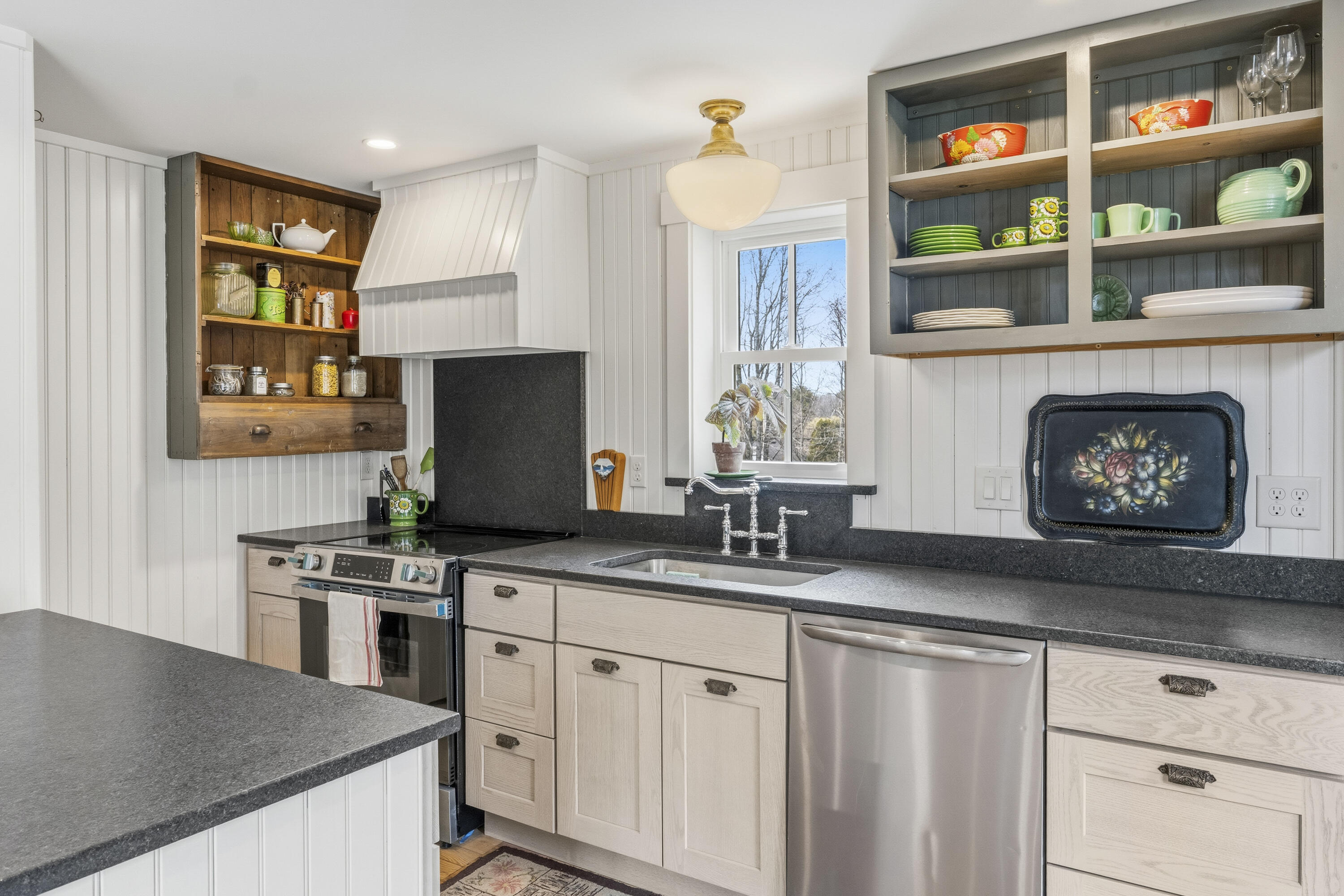 978 Wiscasset Road Boothbay ME 04537