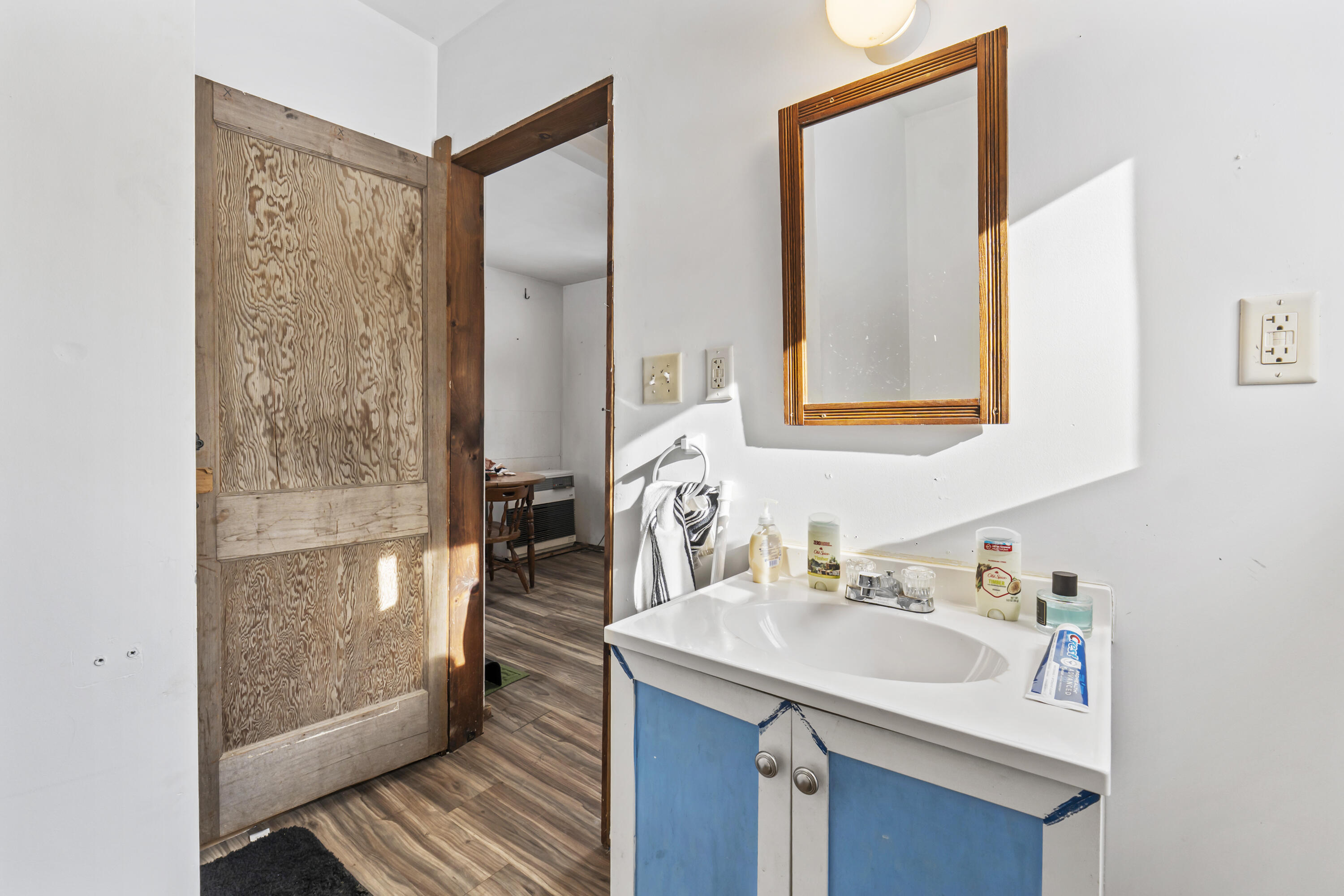 514 Old County Road Waldoboro ME 04572