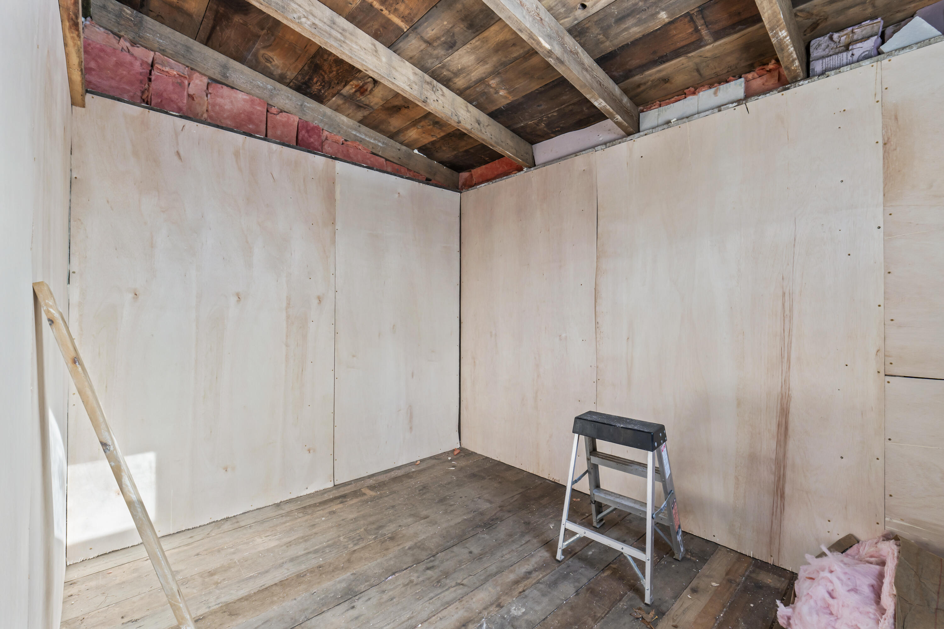 514 Old County Road Waldoboro ME 04572