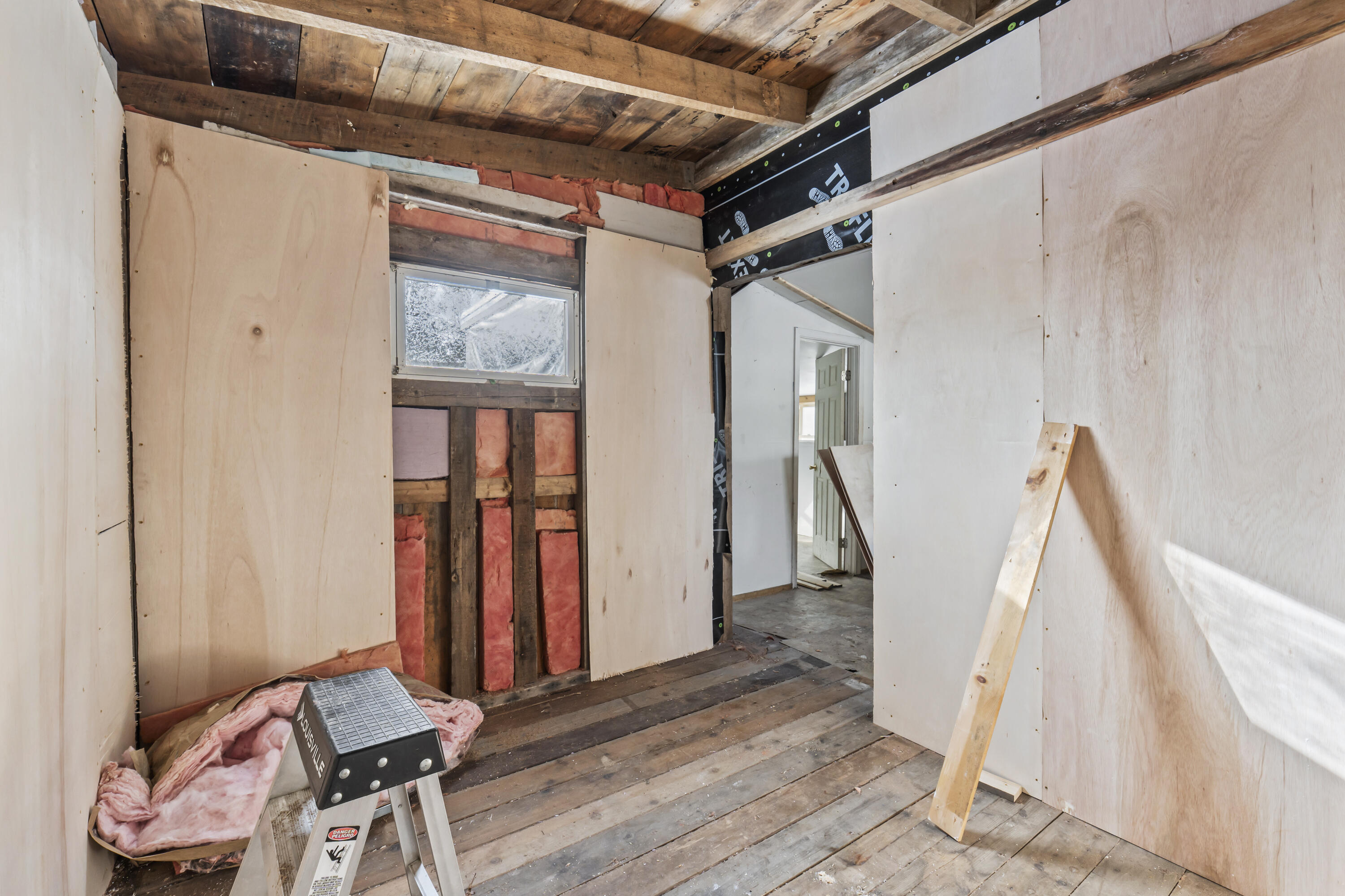 514 Old County Road Waldoboro ME 04572