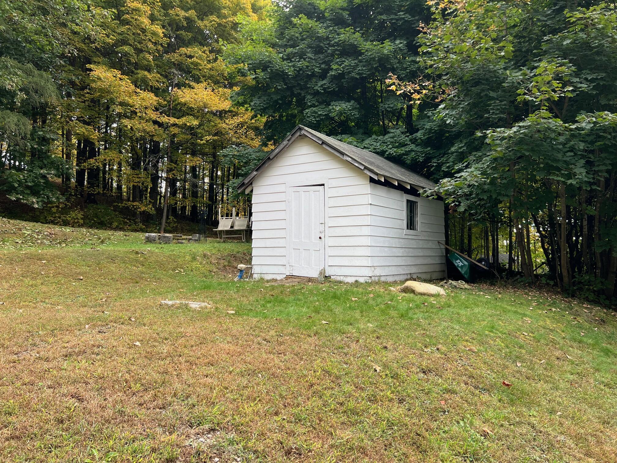 144 High Street Dexter ME 04930