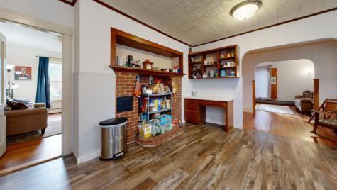 84 School Street Waldoboro ME 04572