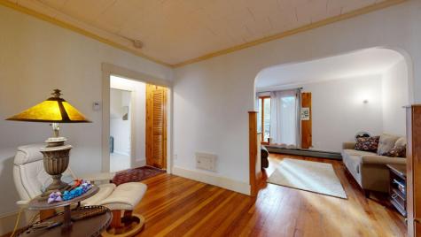 84 School Street Waldoboro ME 04572