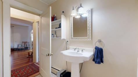 84 School Street Waldoboro ME 04572