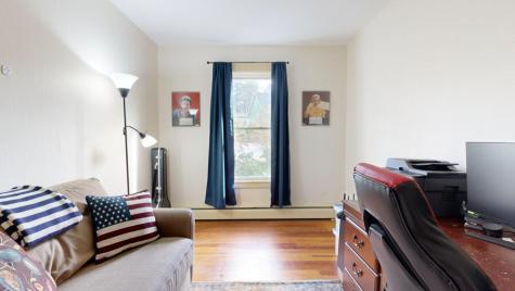 84 School Street Waldoboro ME 04572