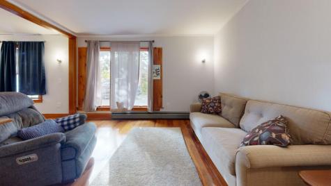 84 School Street Waldoboro ME 04572