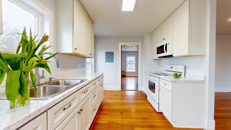 84 School Street Waldoboro ME 04572