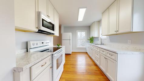 84 School Street Waldoboro ME 04572