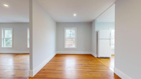 84 School Street Waldoboro ME 04572