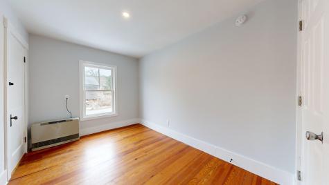 84 School Street Waldoboro ME 04572