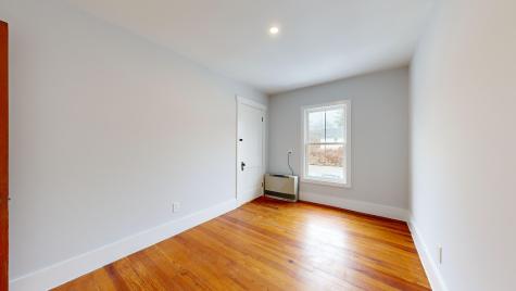 84 School Street Waldoboro ME 04572