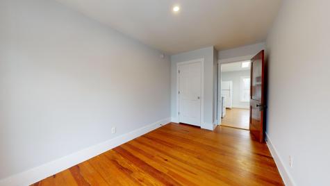 84 School Street Waldoboro ME 04572