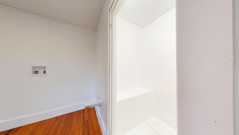 84 School Street Waldoboro ME 04572