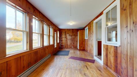 84 School Street Waldoboro ME 04572