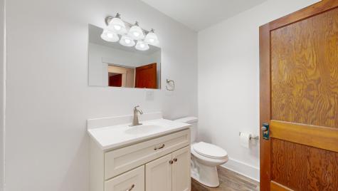 84 School Street Waldoboro ME 04572