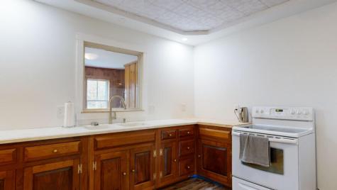 84 School Street Waldoboro ME 04572