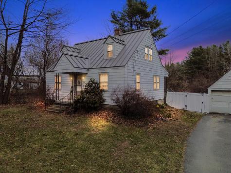 55 River Road Benton ME 04901